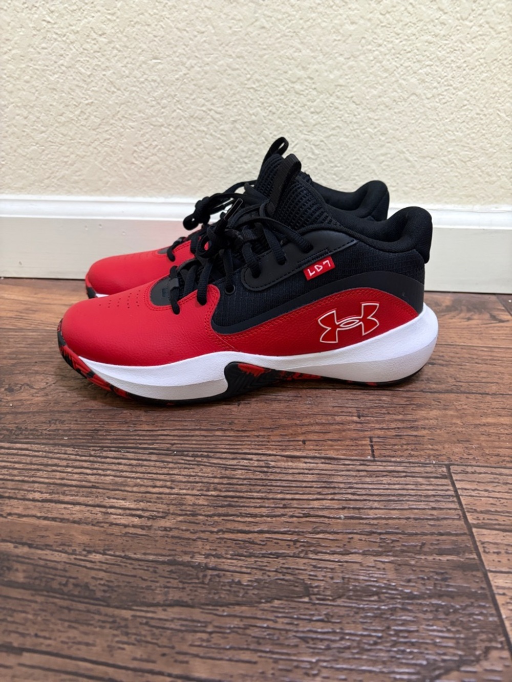Under Armour Unisex-Adult Lockdown 7 Basketball Shoes - Picture 8 of 11